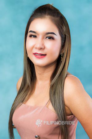 217448 - Nannaphat (Kwan) Age: 49 - Thailand