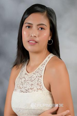 220528 - Rovelyn Age: 26 - Philippines